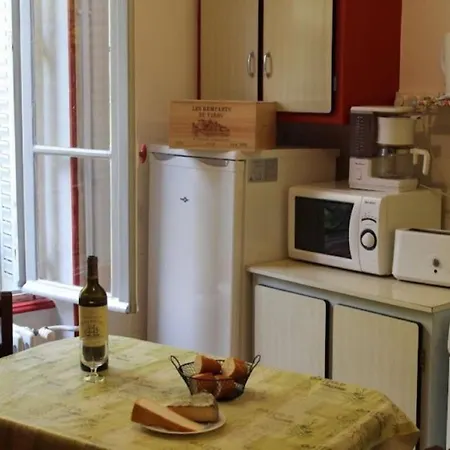Le Bois Joli Apartment *